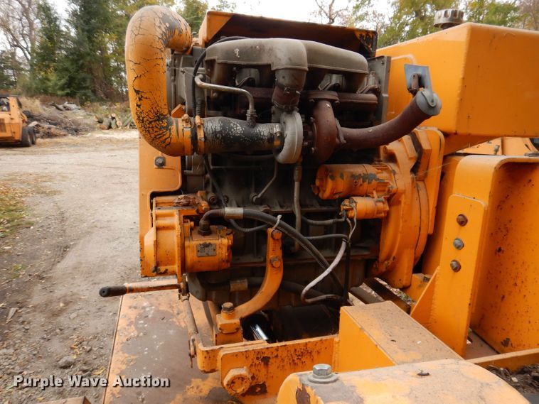 image for item KW9390 1996 Carlton 7200  stump grinder