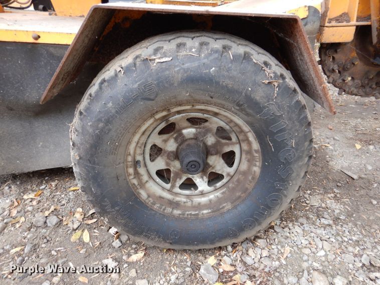 image for item KW9390 1996 Carlton 7200  stump grinder