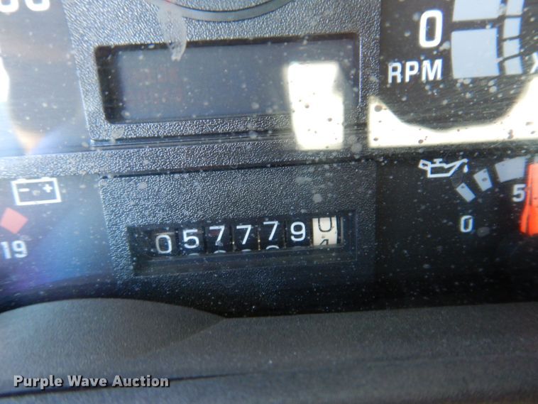 image for item KW9392 1999 Chevrolet C6500  tow truck