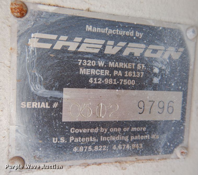 image for item KW9392 1999 Chevrolet C6500  tow truck