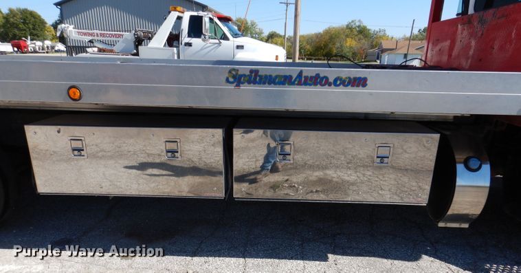 image for item KW9393 2013 Kenworth T370  car carrier truck