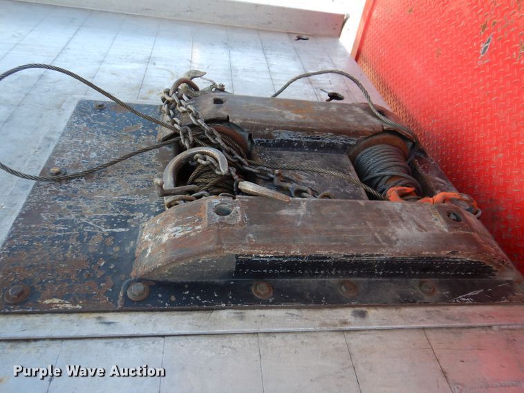 image for item KW9393 2013 Kenworth T370  car carrier truck