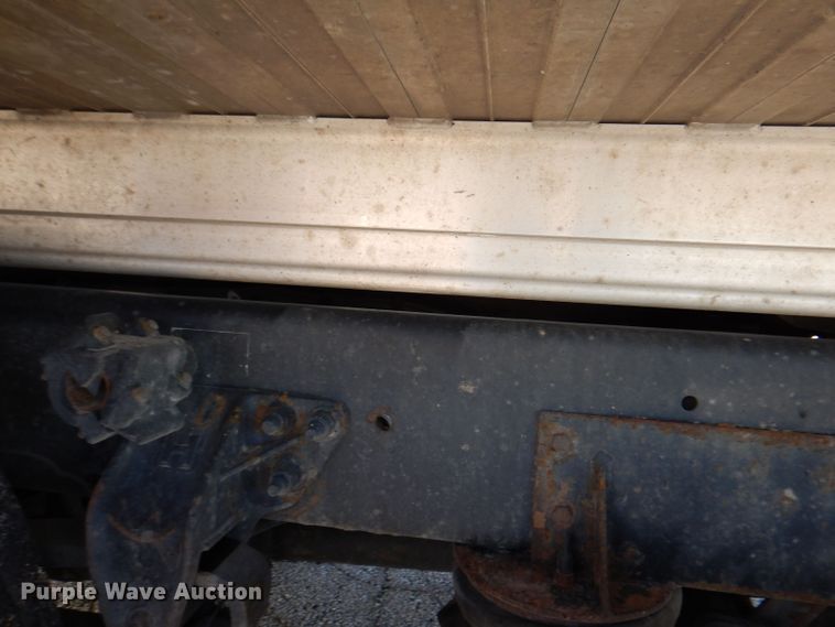 image for item KW9393 2013 Kenworth T370  car carrier truck