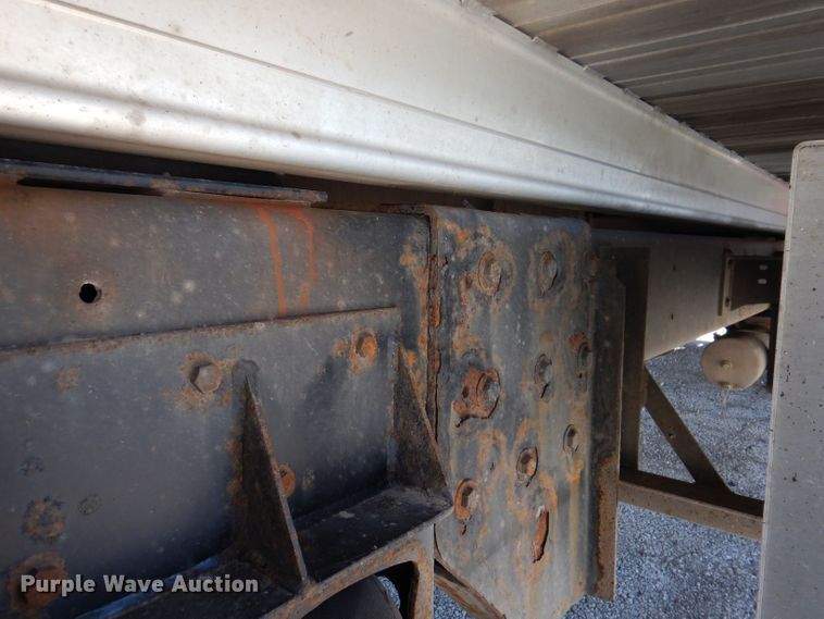 image for item KW9393 2013 Kenworth T370  car carrier truck