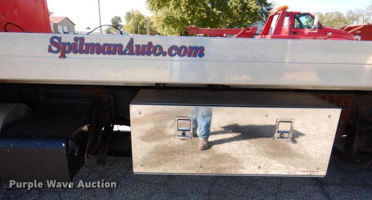 image for item KW9393 2013 Kenworth T370  car carrier truck