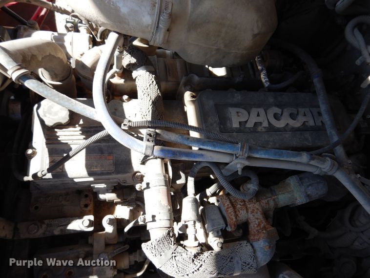 image for item KW9393 2013 Kenworth T370  car carrier truck