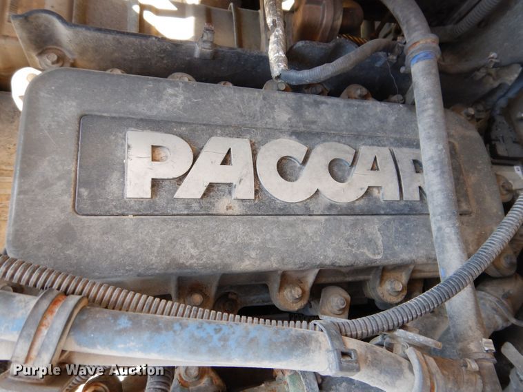 image for item KW9393 2013 Kenworth T370  car carrier truck