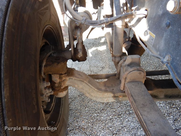 image for item KW9393 2013 Kenworth T370  car carrier truck