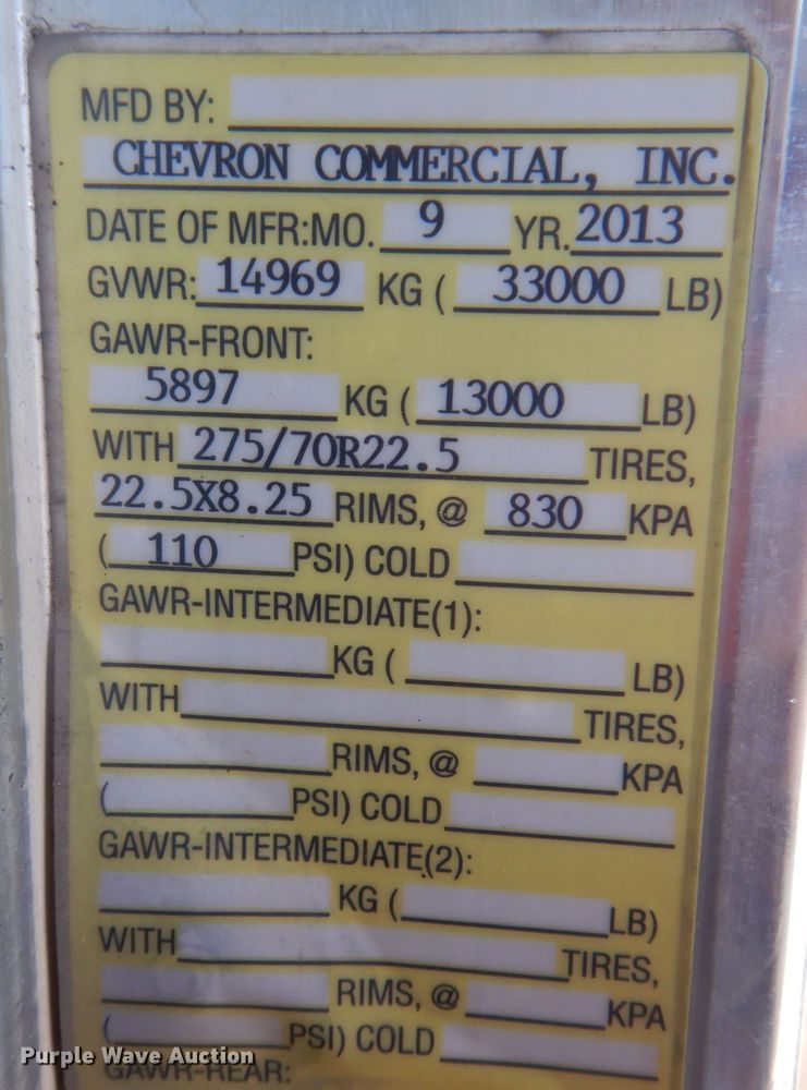 image for item KW9393 2013 Kenworth T370  car carrier truck