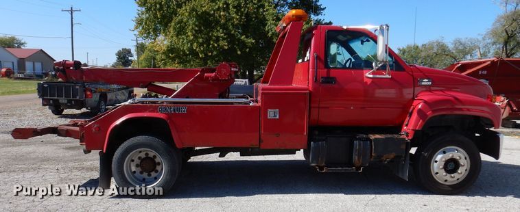 image for item KW9395 2001 Chevrolet C6500  tow truck