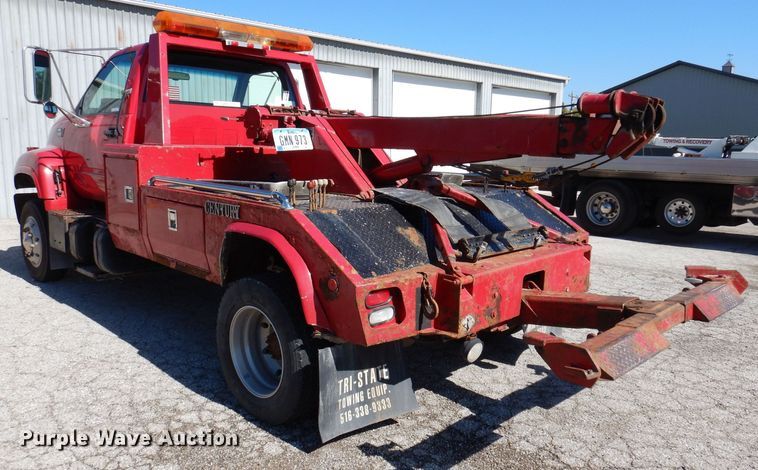 image for item KW9395 2001 Chevrolet C6500  tow truck