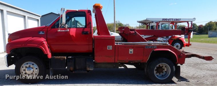 image for item KW9395 2001 Chevrolet C6500  tow truck