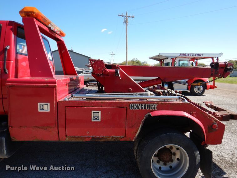 image for item KW9395 2001 Chevrolet C6500  tow truck