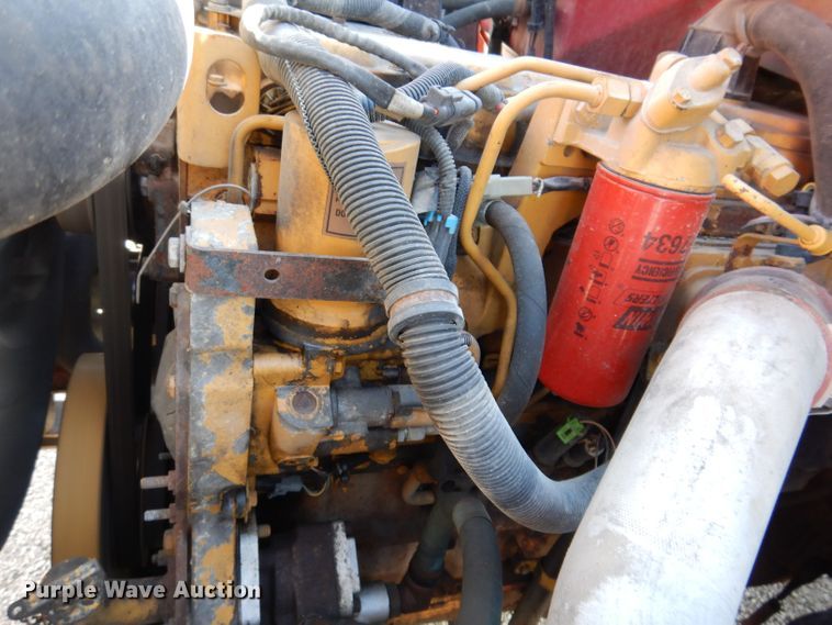 image for item KW9395 2001 Chevrolet C6500  tow truck