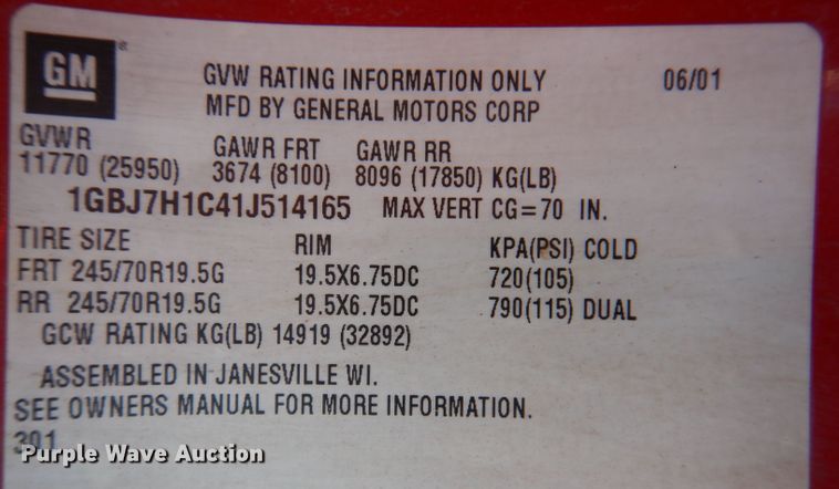 image for item KW9395 2001 Chevrolet C6500  tow truck