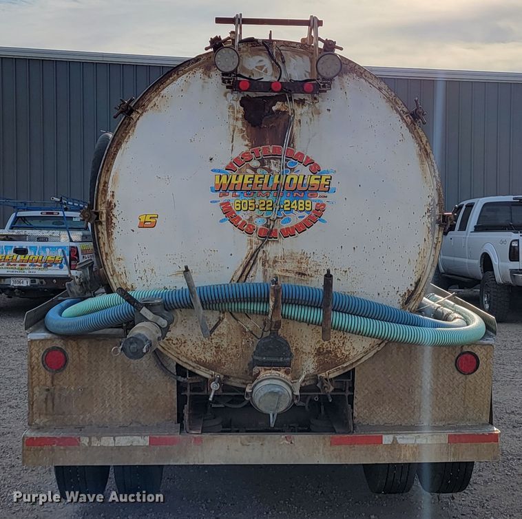 image for item LL9543 1998 Freightliner FL70  vacuum truck