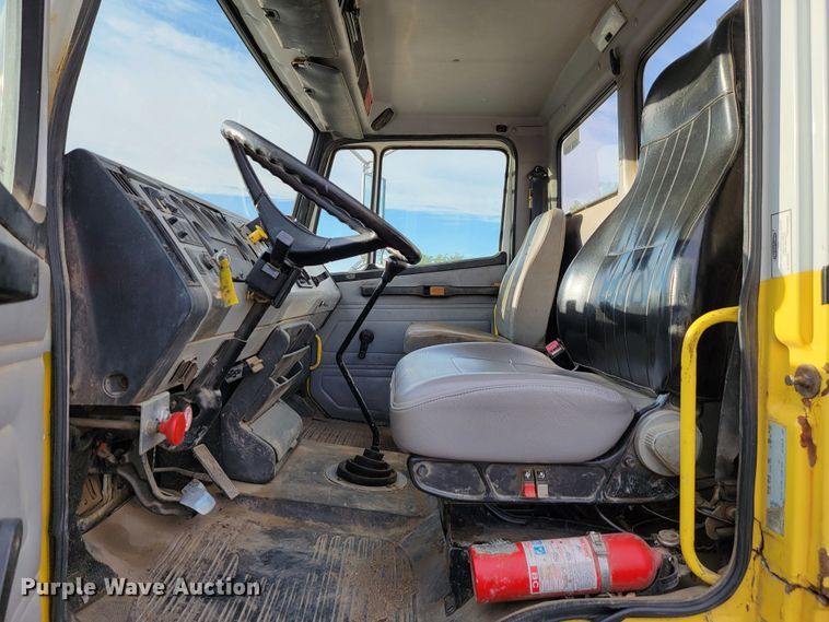 image for item LL9543 1998 Freightliner FL70  vacuum truck