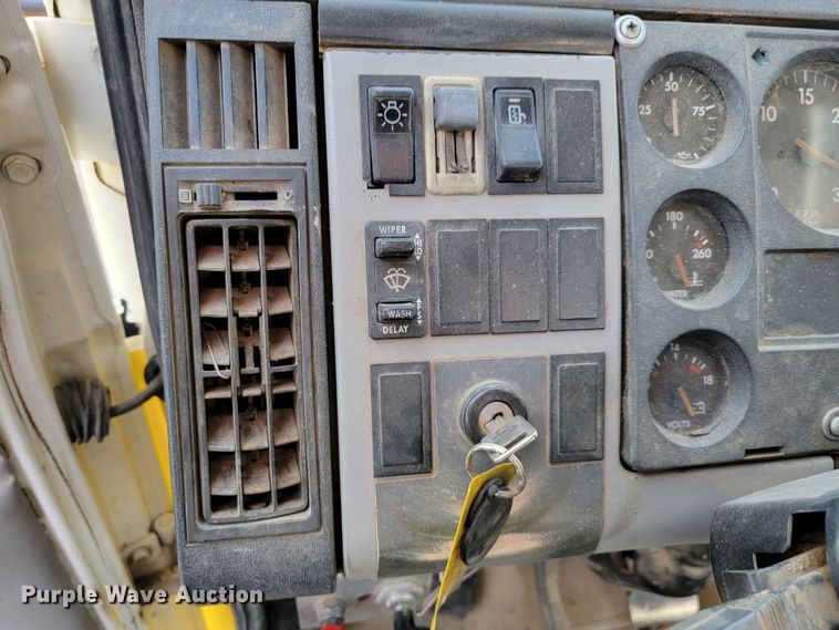 image for item LL9543 1998 Freightliner FL70  vacuum truck