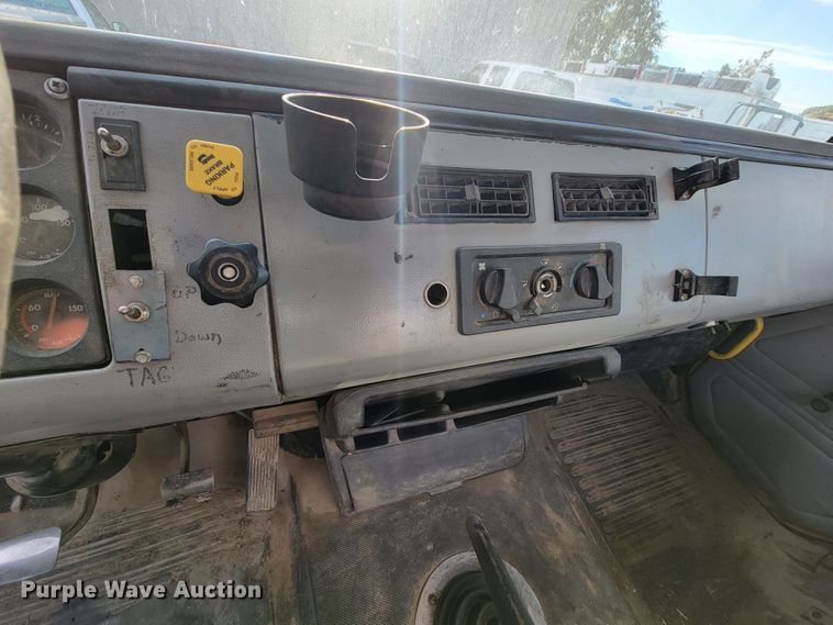 image for item LL9543 1998 Freightliner FL70  vacuum truck