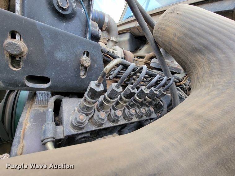 image for item LL9543 1998 Freightliner FL70  vacuum truck