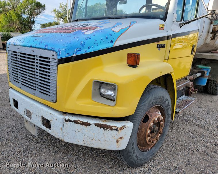 image for item LL9543 1998 Freightliner FL70  vacuum truck