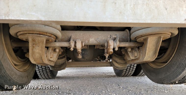 image for item LL9543 1998 Freightliner FL70  vacuum truck