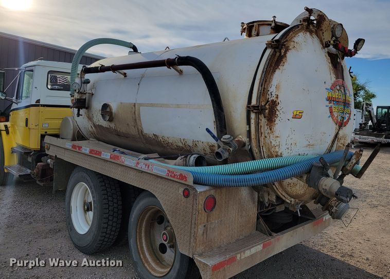 image for item LL9543 1998 Freightliner FL70  vacuum truck