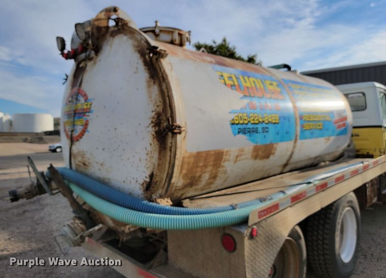 image for item LL9543 1998 Freightliner FL70  vacuum truck