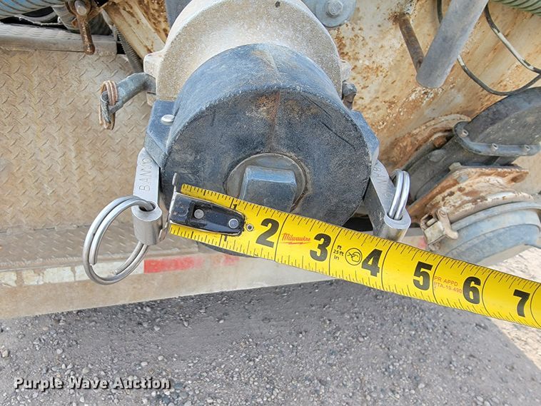 image for item LL9543 1998 Freightliner FL70  vacuum truck