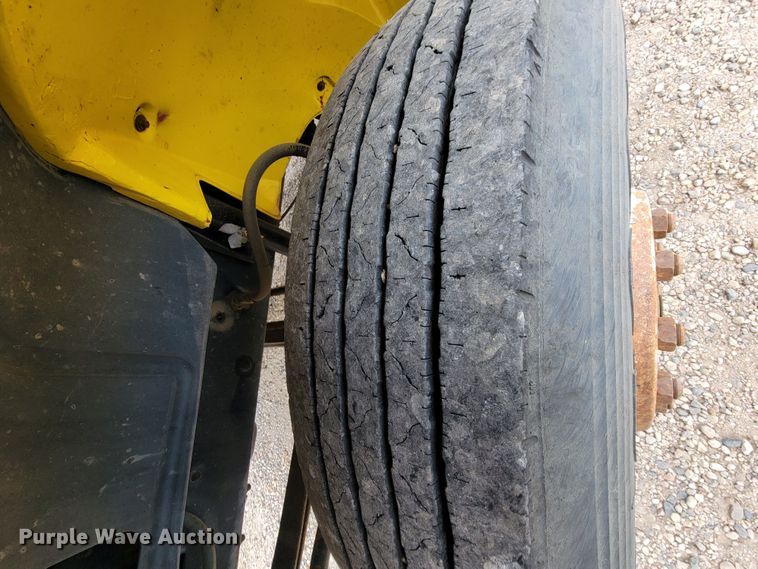 image for item LL9543 1998 Freightliner FL70  vacuum truck