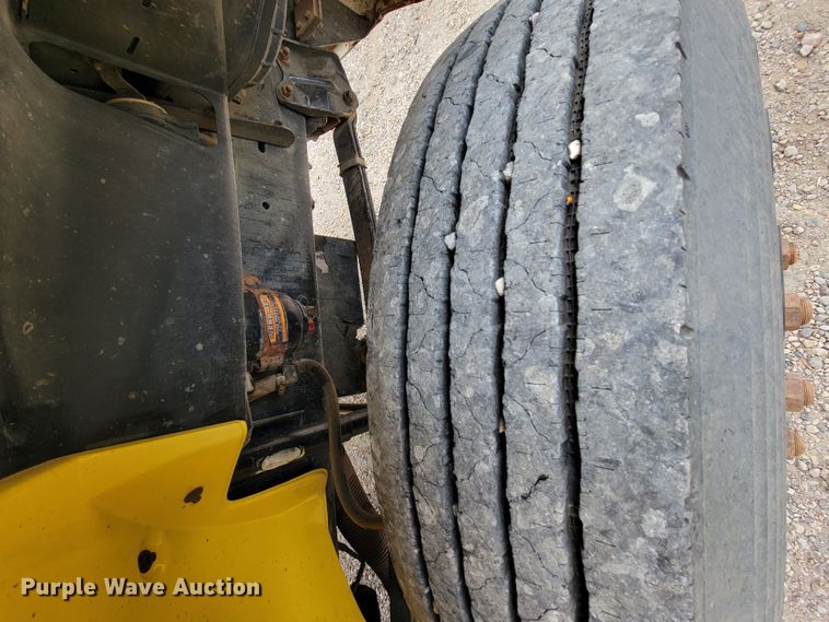 image for item LL9543 1998 Freightliner FL70  vacuum truck