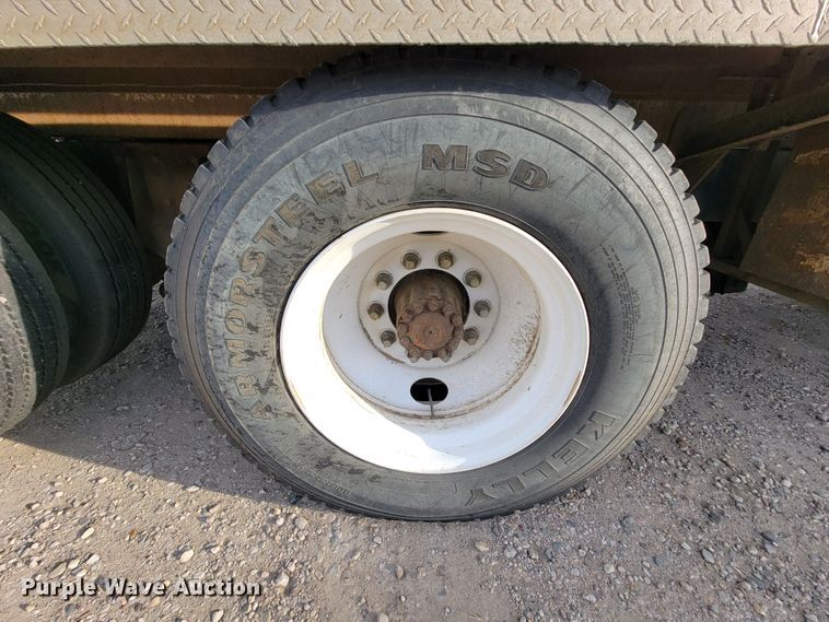 image for item LL9543 1998 Freightliner FL70  vacuum truck