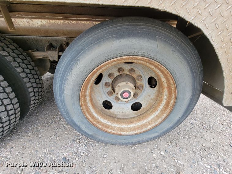 image for item LL9543 1998 Freightliner FL70  vacuum truck