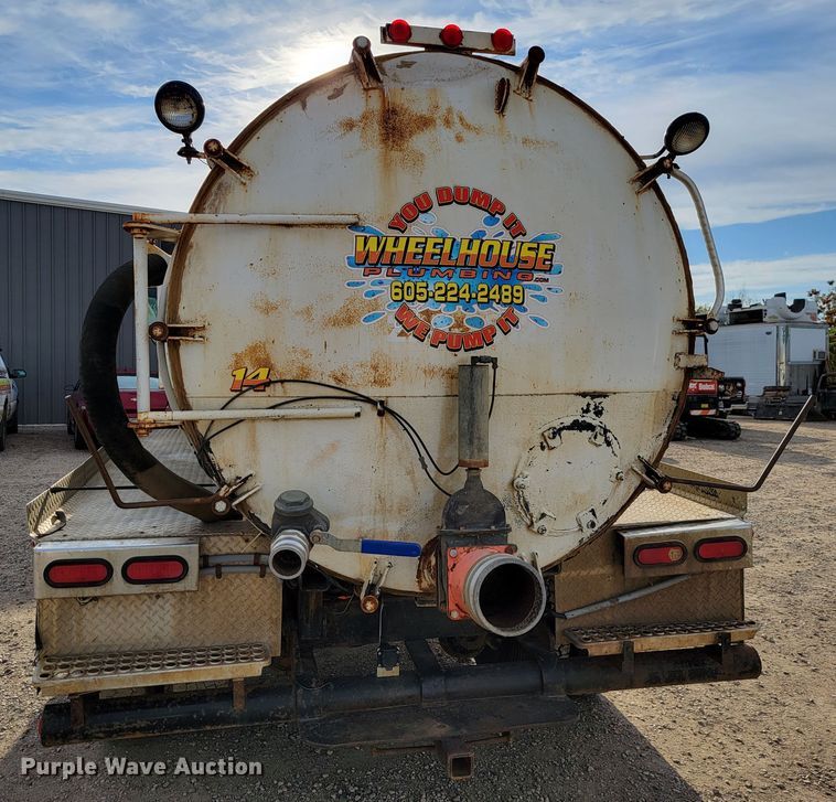 image for item LL9544 1995 Freightliner FL70  vacuum truck