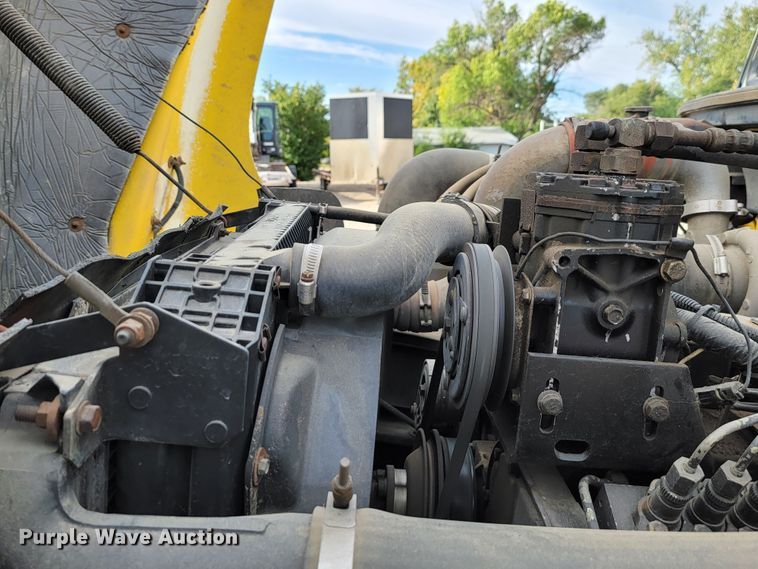 image for item LL9544 1995 Freightliner FL70  vacuum truck