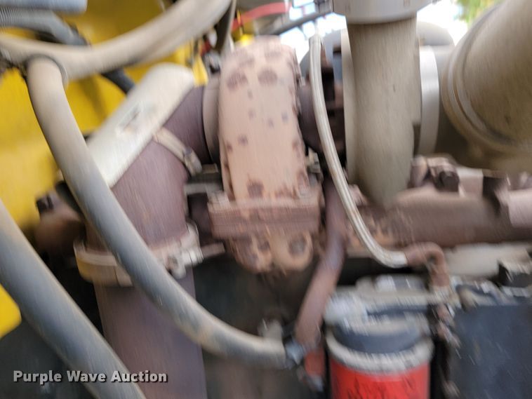 image for item LL9544 1995 Freightliner FL70  vacuum truck