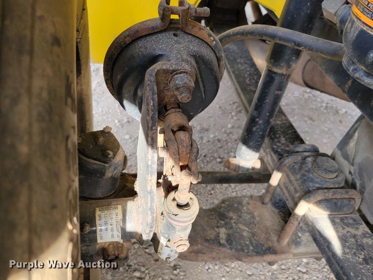 image for item LL9544 1995 Freightliner FL70  vacuum truck