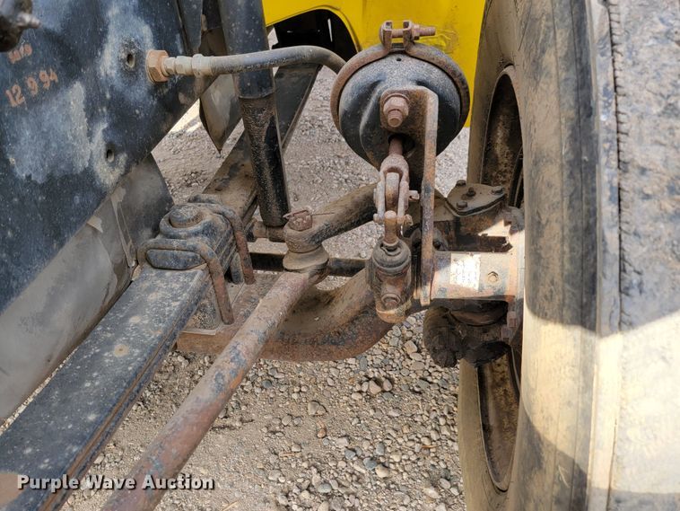 image for item LL9544 1995 Freightliner FL70  vacuum truck