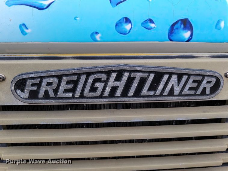 image for item LL9544 1995 Freightliner FL70  vacuum truck