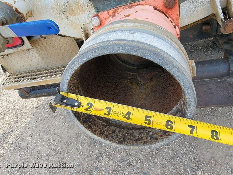 image for item LL9544 1995 Freightliner FL70  vacuum truck