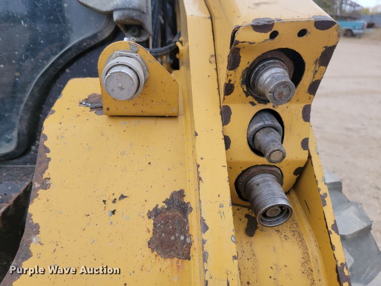 image for item LL9550 2014 Caterpillar 262D  skid steer loader