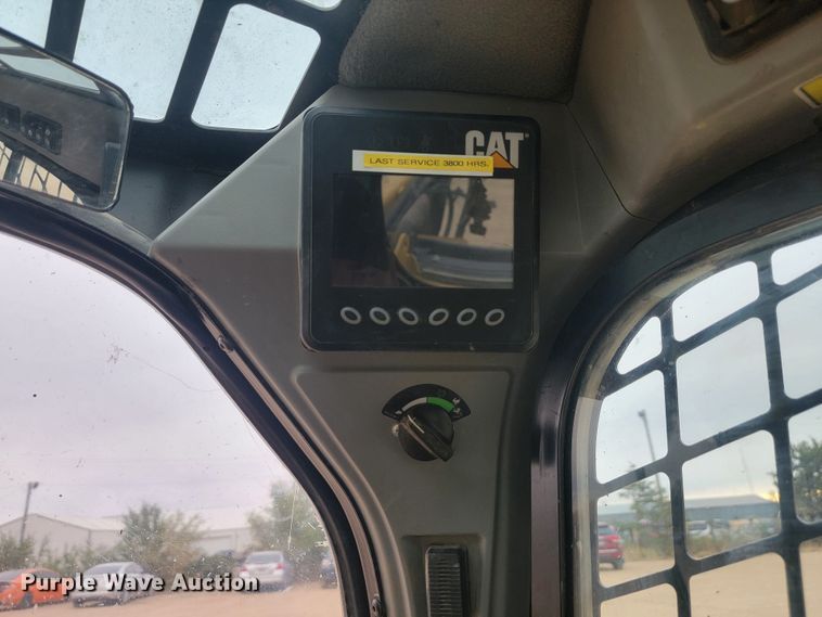 image for item LL9550 2014 Caterpillar 262D  skid steer loader