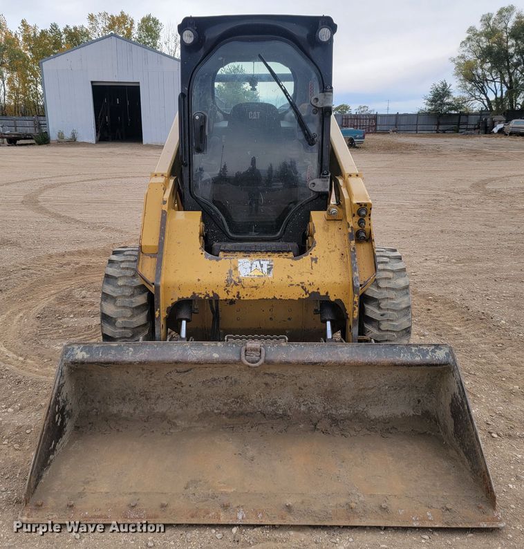 image for item LL9551 2014 Caterpillar 262D  skid steer loader