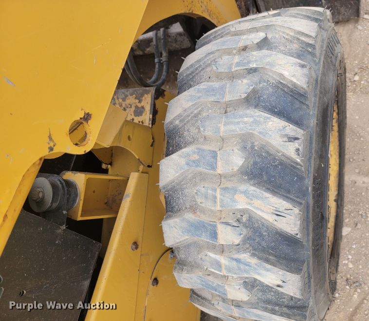 image for item LL9551 2014 Caterpillar 262D  skid steer loader