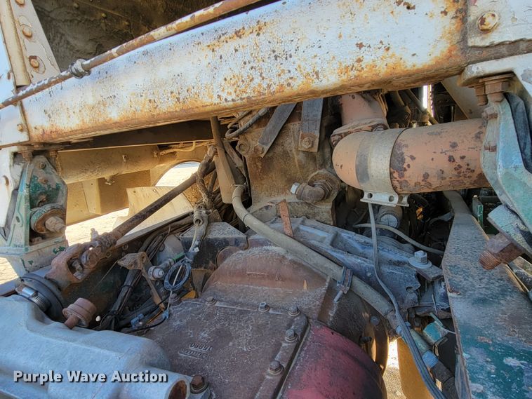 image for item LL9560 1971 Peterbilt 352ST  truck cab and chassis