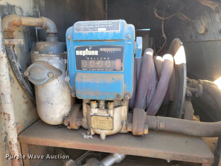 image for item LL9562 1980 Chevrolet 70  fuel / lube truck