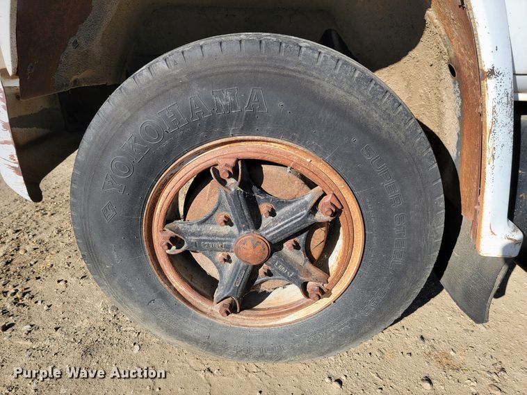 image for item LL9562 1980 Chevrolet 70  fuel / lube truck