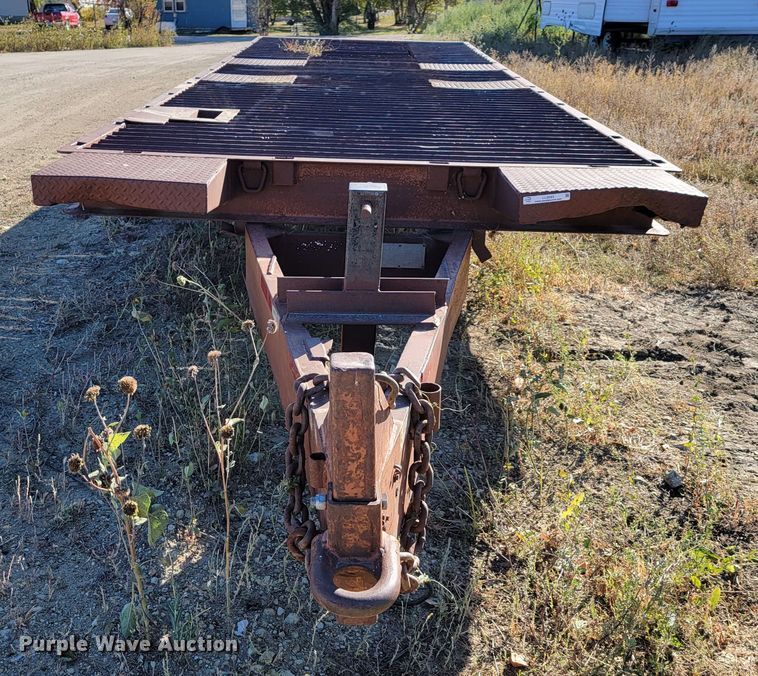 image for item LL9563 1978 Mill  equipment trailer