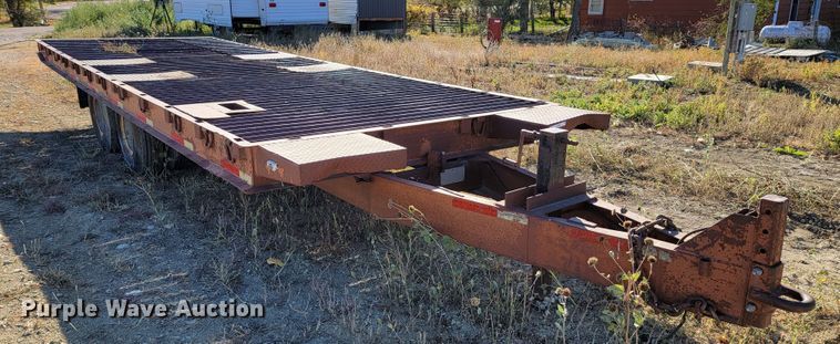 image for item LL9563 1978 Mill  equipment trailer