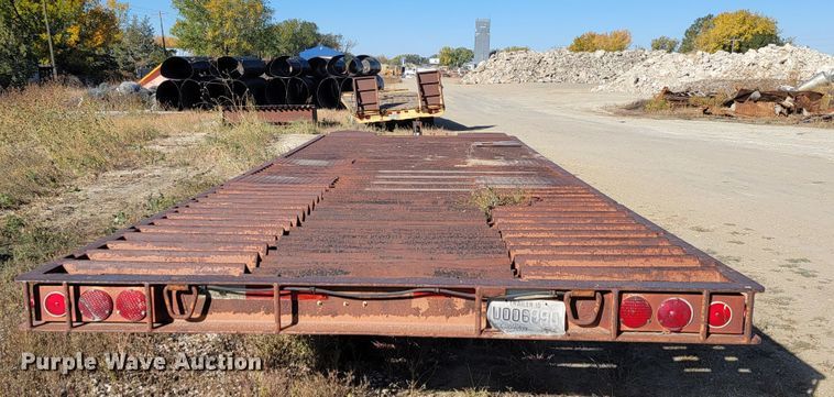 image for item LL9563 1978 Mill  equipment trailer